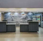 La Quinta Inn & Suites by Wyndham Sulphur Springs hotel detail image 7