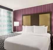 La Quinta Inn & Suites by Wyndham Newark - Elkton hotel detail image 7