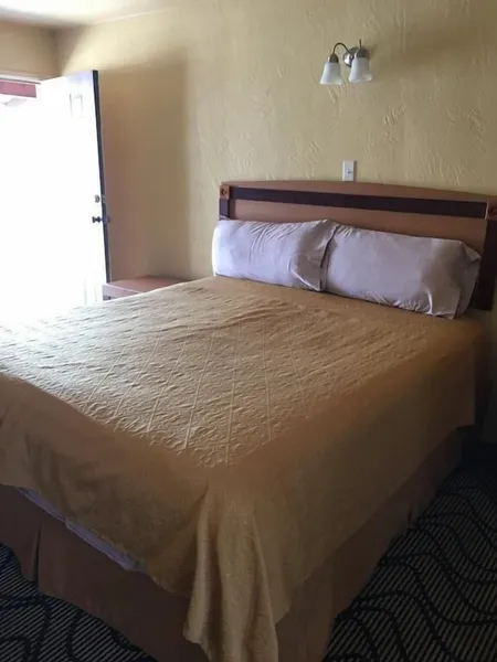 Sky Ranch Inn hotel detail image 6