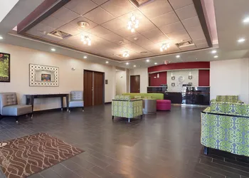 Comfort Inn & Suites Artesia hotel thumbnail 6