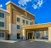La Quinta Inn & Suites by Wyndham Knoxville North I-75 hotel detail image 3