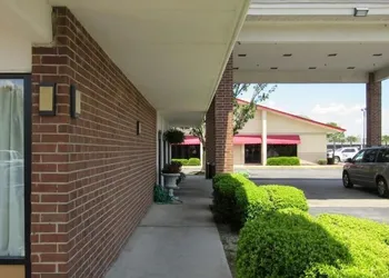 Travel Inn hotel thumbnail 3