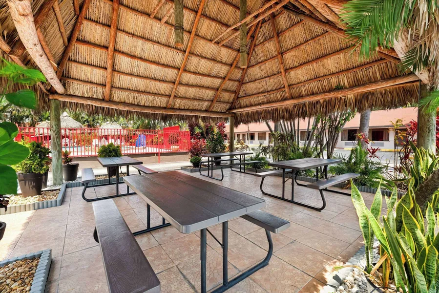 Super 8 by Wyndham Florida City/Gateway to Keys/Everglades hotel detail image 6