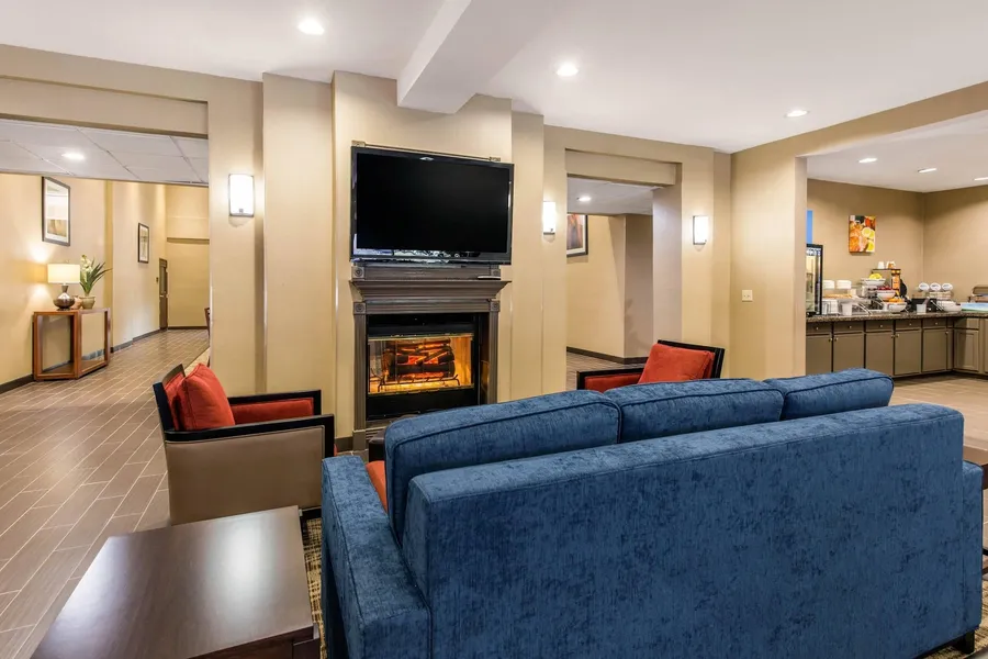 Comfort Suites hotel detail image 2