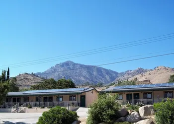 Barewood Inn and Suites hotel thumbnail 2