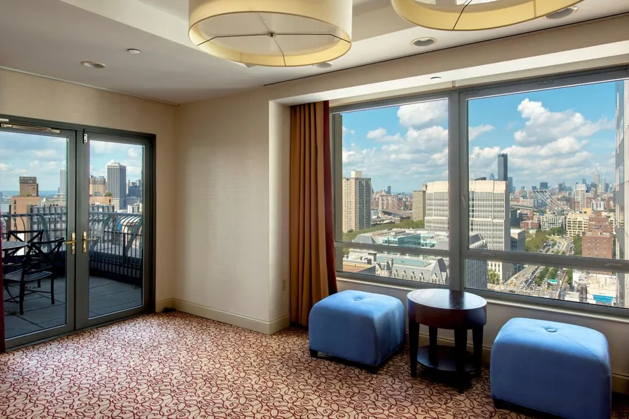 New York Marriott at the Brooklyn Bridge hotel detail image 2