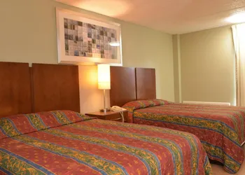 Red Carpet Inn hotel thumbnail 3