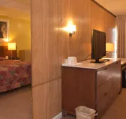 Red Carpet Inn and Suites Houston Gulf Fwy hotel detail image 3