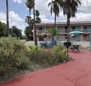 University Inn & Suites hotel detail image 3