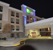 Holiday Inn Express and Suites Indianapolis W- Airport Area by IHG hotel detail image 3
