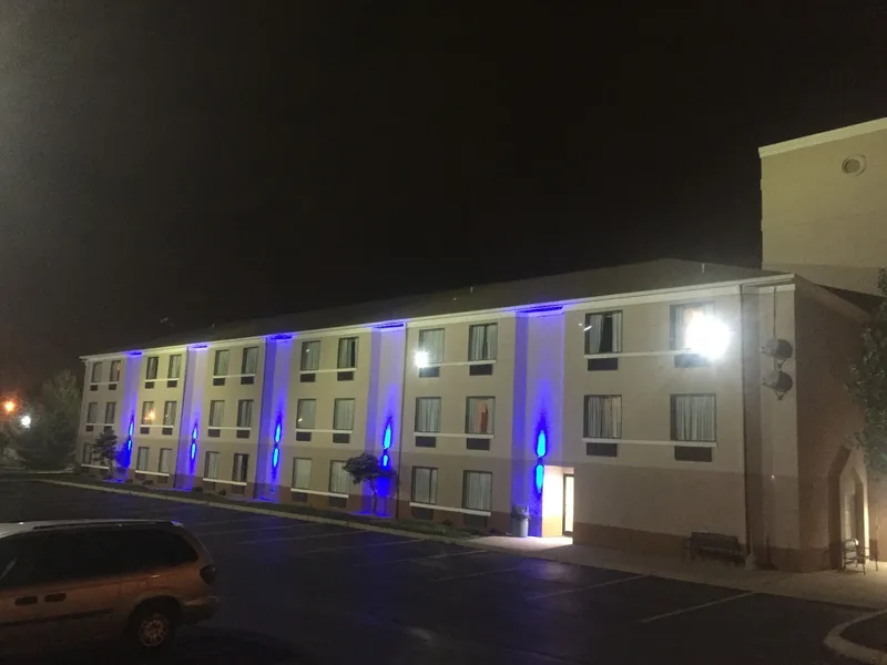 Blankenbaker Inn by IHG hotel detail image 2