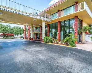 Quality Inn & Suites at Tropicana Field hotel detail image 2