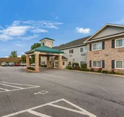 Quality Inn & Suites Hendersonville - Flat Rock hotel detail image 4