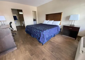 Coral Roc Motel hotel thumbnail 3