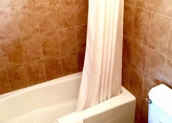 Coral Roc Motel hotel thumbnail 6