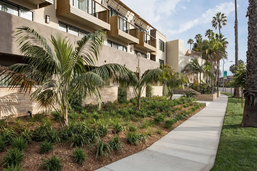 Holiday Inn Express & Suites La Jolla – Windansea Beach by IHG hotel detail image 2
