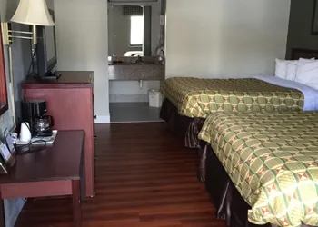 Americas Best Value Inn Norman at Univ of Oklahoma hotel thumbnail 6