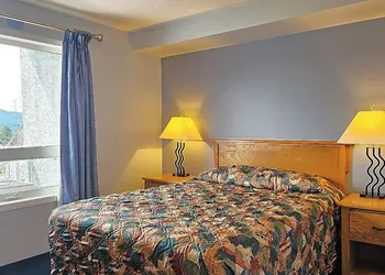 Misty Mountain Inn and Suites hotel thumbnail 7