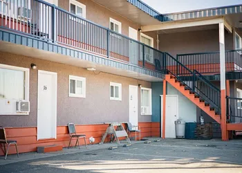 Gold Pan Motel hotel thumbnail 5
