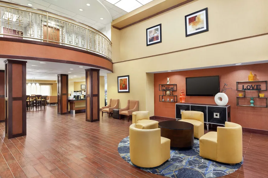 Hampton Inn Oklahoma City-I-40 E. (Tinker Air Force Base) hotel detail image 2