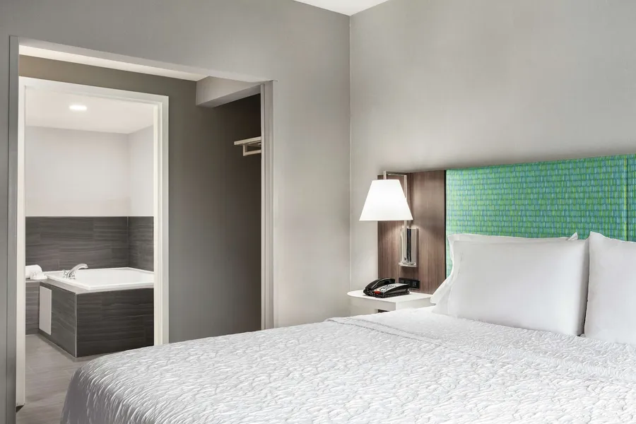 Hampton Inn Oklahoma City-I-40 E. (Tinker Air Force Base) hotel detail image 6