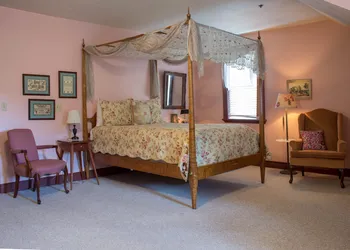 Inn At Herr Ridge hotel thumbnail 8