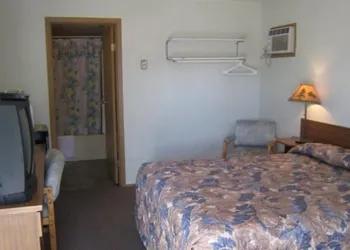 Willow Inn Motel hotel thumbnail 5