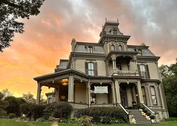 Garth Woodside Mansion B&B hotel thumbnail 4