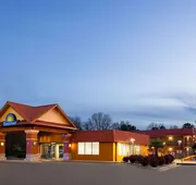 Days Inn by Wyndham Forsyth hotel detail image 5