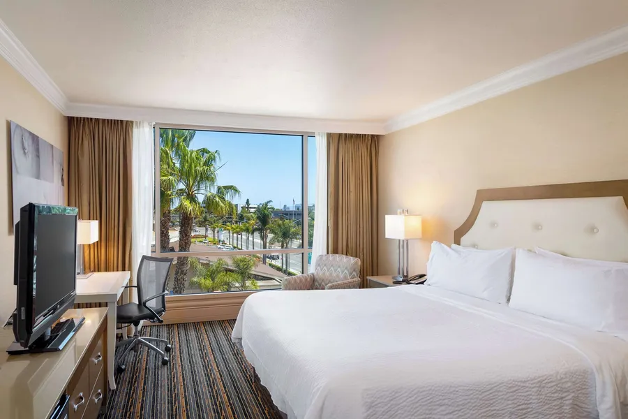 DoubleTree by Hilton San Diego Bayside hotel detail image 6