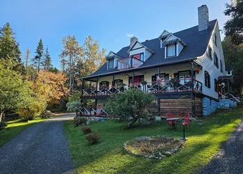 Auberge La Chatelaine hotel thumbnail 5