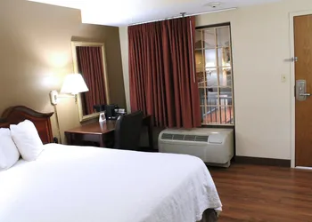 Auburn Place Hotel And Suites hotel thumbnail 6