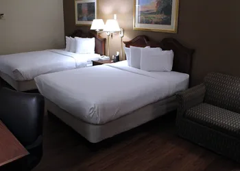Auburn Place Hotel And Suites hotel thumbnail 7