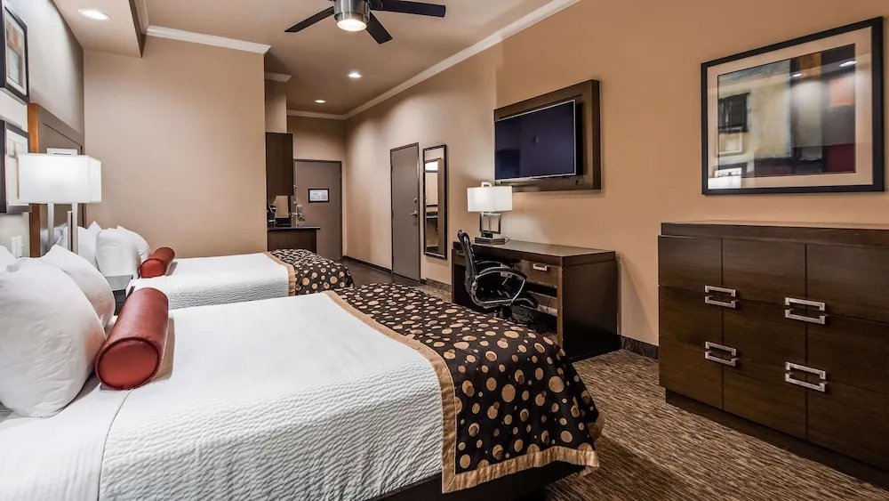 Best Western Premier Crown Chase Inn & Suites hotel detail image 2