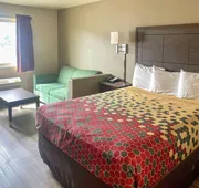Econo Lodge Inn & Suites Corning Travel Center hotel detail image 4