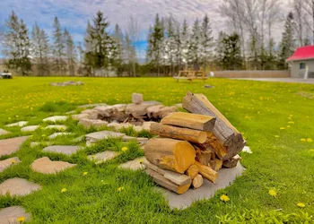Wiarton willys inn hotel thumbnail 5