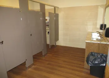 Airport Motor Inn hotel thumbnail 6
