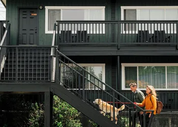 Ucluelet Wildwood Inn hotel thumbnail 2