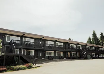 Ucluelet Wildwood Inn hotel thumbnail 7