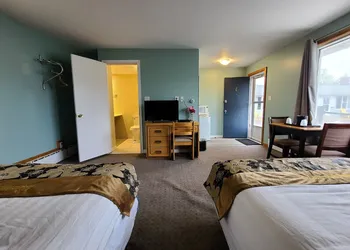 Highland Motel hotel thumbnail 8