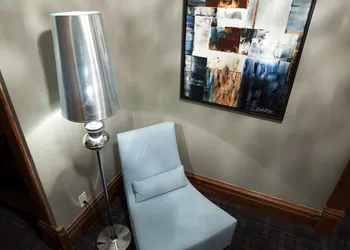 Le Pleasant Hôtel hotel thumbnail 3