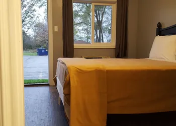 Palace Inn Motel hotel thumbnail 8