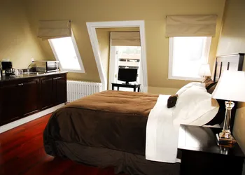 The Duckworth hotel thumbnail 6