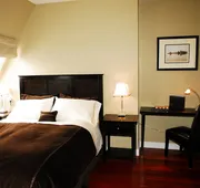 The Duckworth hotel detail image 4