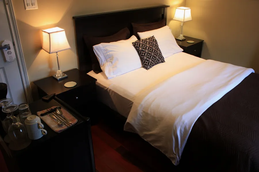 The Duckworth hotel detail image 6