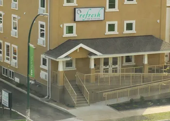 Refresh Inn & Suites hotel thumbnail 2