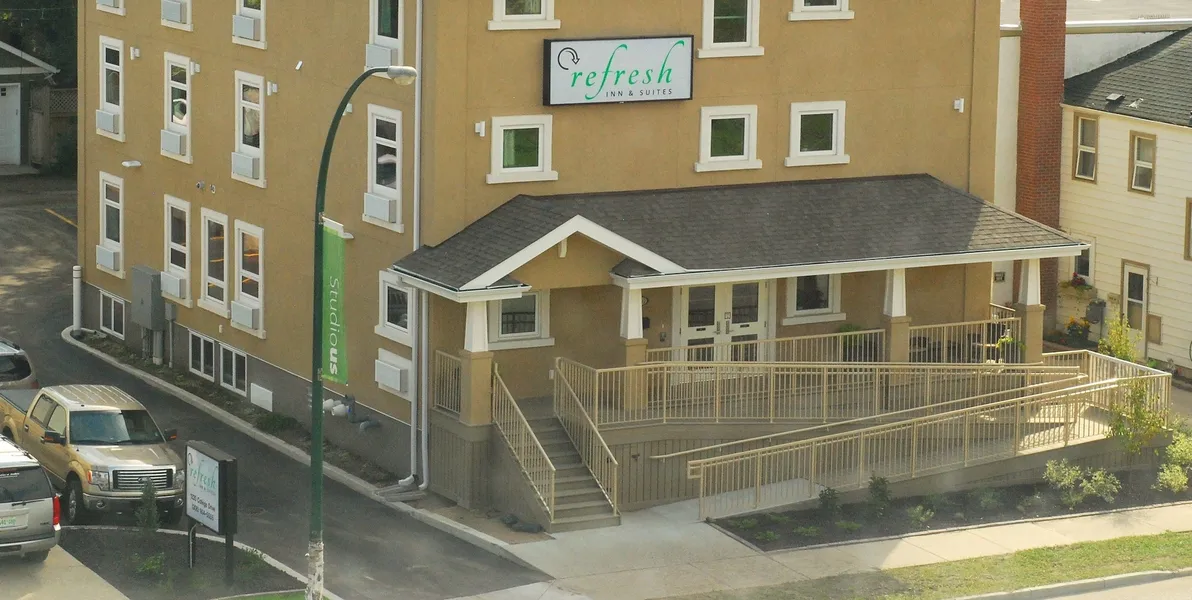 Refresh Inn & Suites hotel detail image 2
