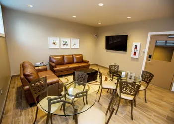 Refresh Inn & Suites hotel thumbnail 6