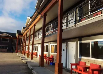 Alpine Inn & Suites hotel thumbnail 4