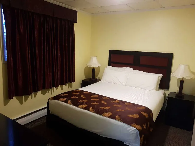 Alpine Inn & Suites hotel detail image 6